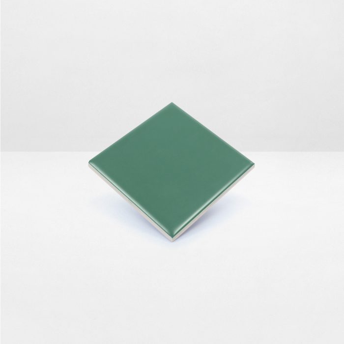 615980-Spectrum-Plus-Forest-Green-Satin-97x97-Angle-1
