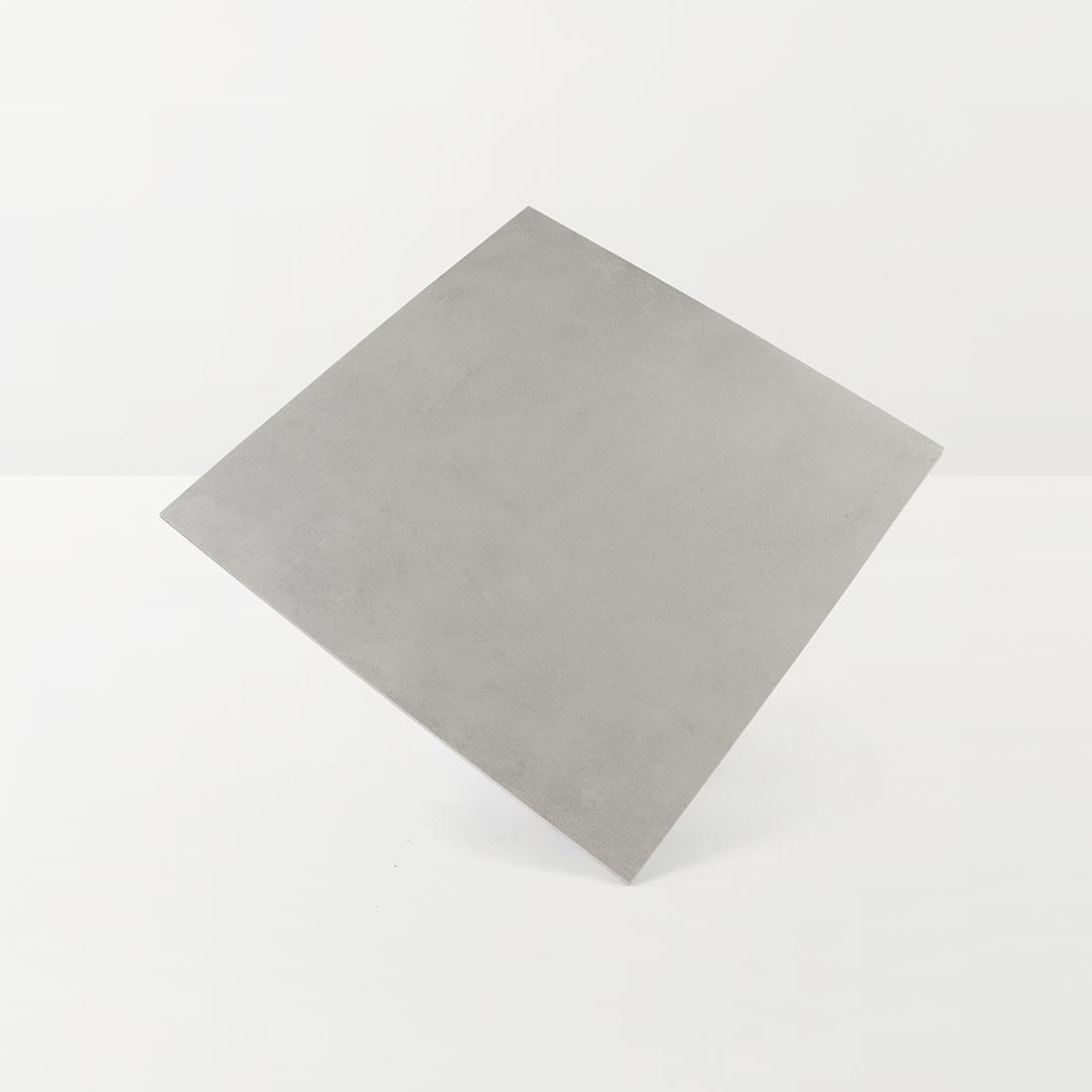 716009 Chicago Silver Matt 600x600 - Angle View