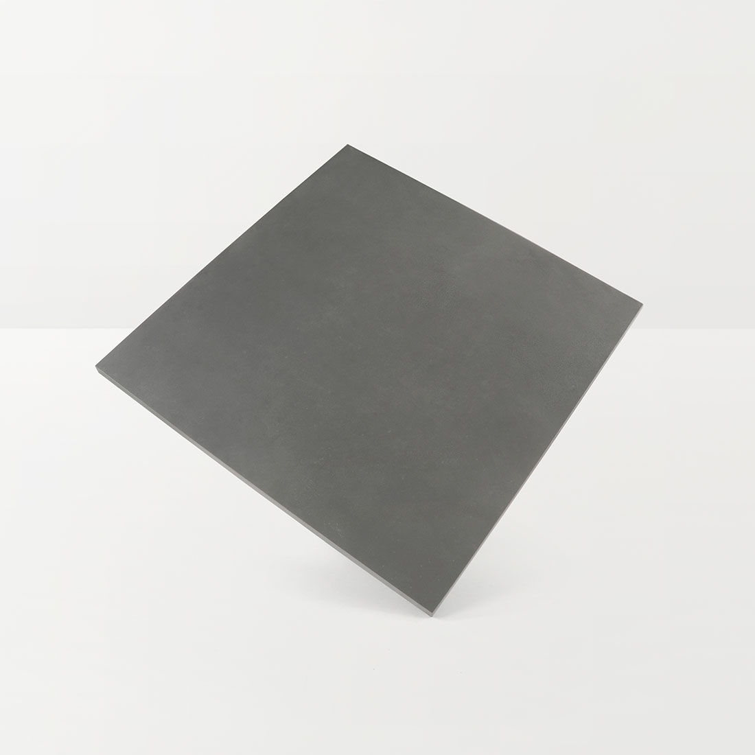 716014 Chicago Anthracite Grit Paver 600x600 - Angle View