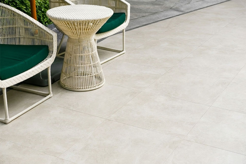 Outdoor patio featuring Peak Natural tiles with a modern, natural finish