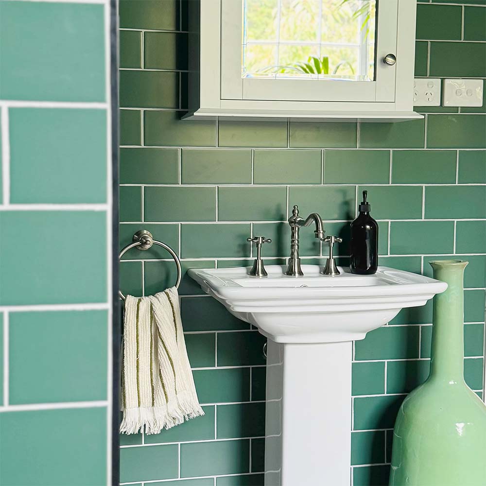 Contemporary bathroom featuring Spectrum Plus wall tiles with glossy handcrafted finish